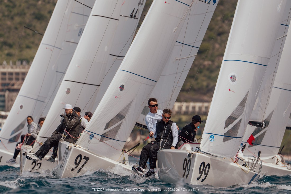 Tight J/70 fleet start with crew hiked out